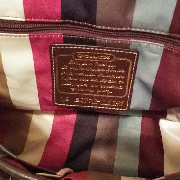 Coach 11141 Leigh Bag - Picture 6 of 16